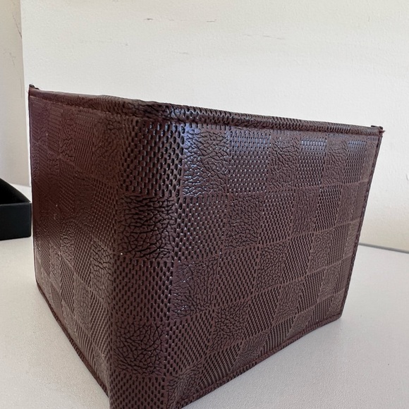 Leather wallet- new - Picture 2 of 4